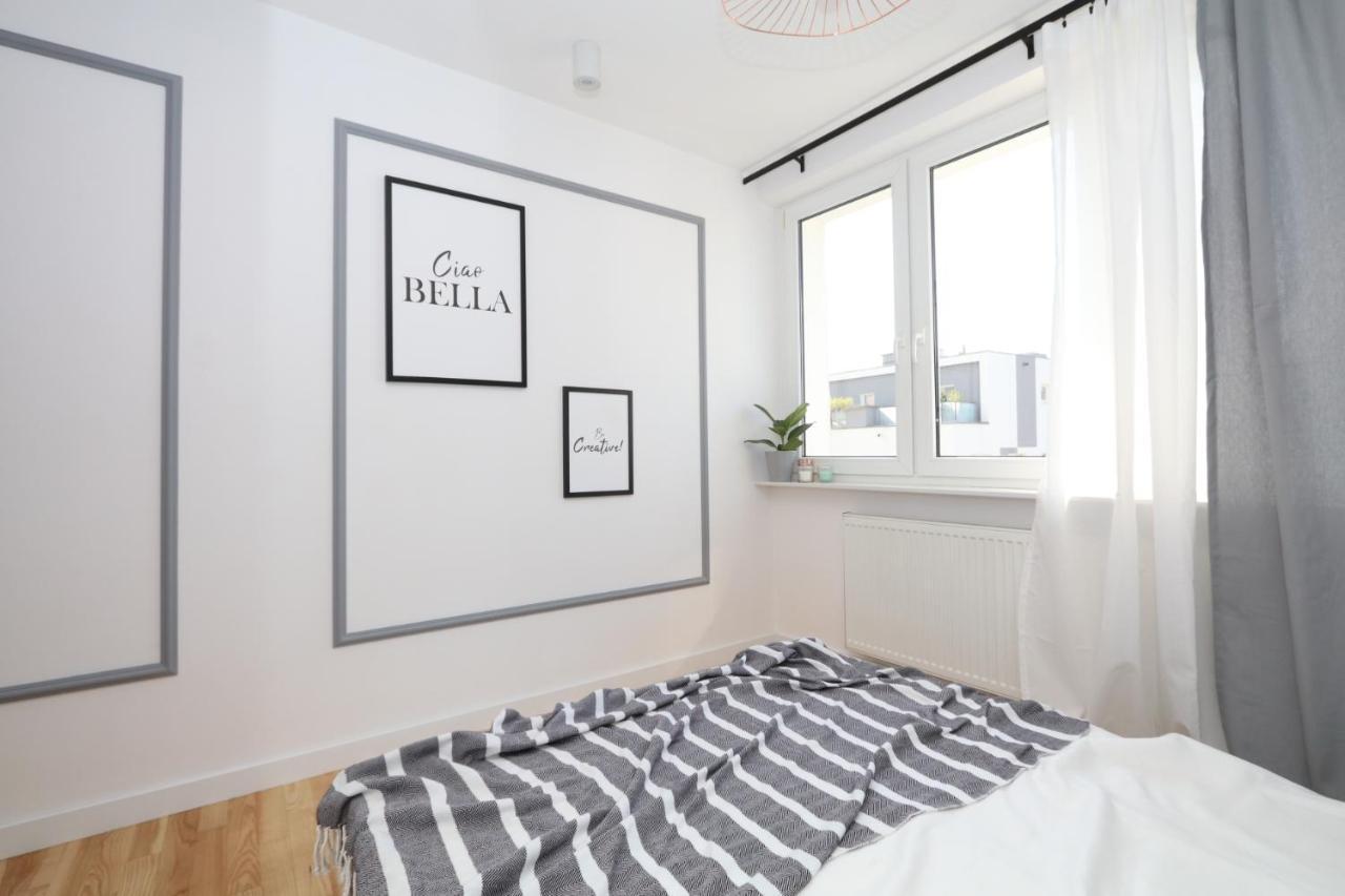 Romaszewskiego Zoliborz Bedroom Pokoj Metro Варшава Екстериор снимка