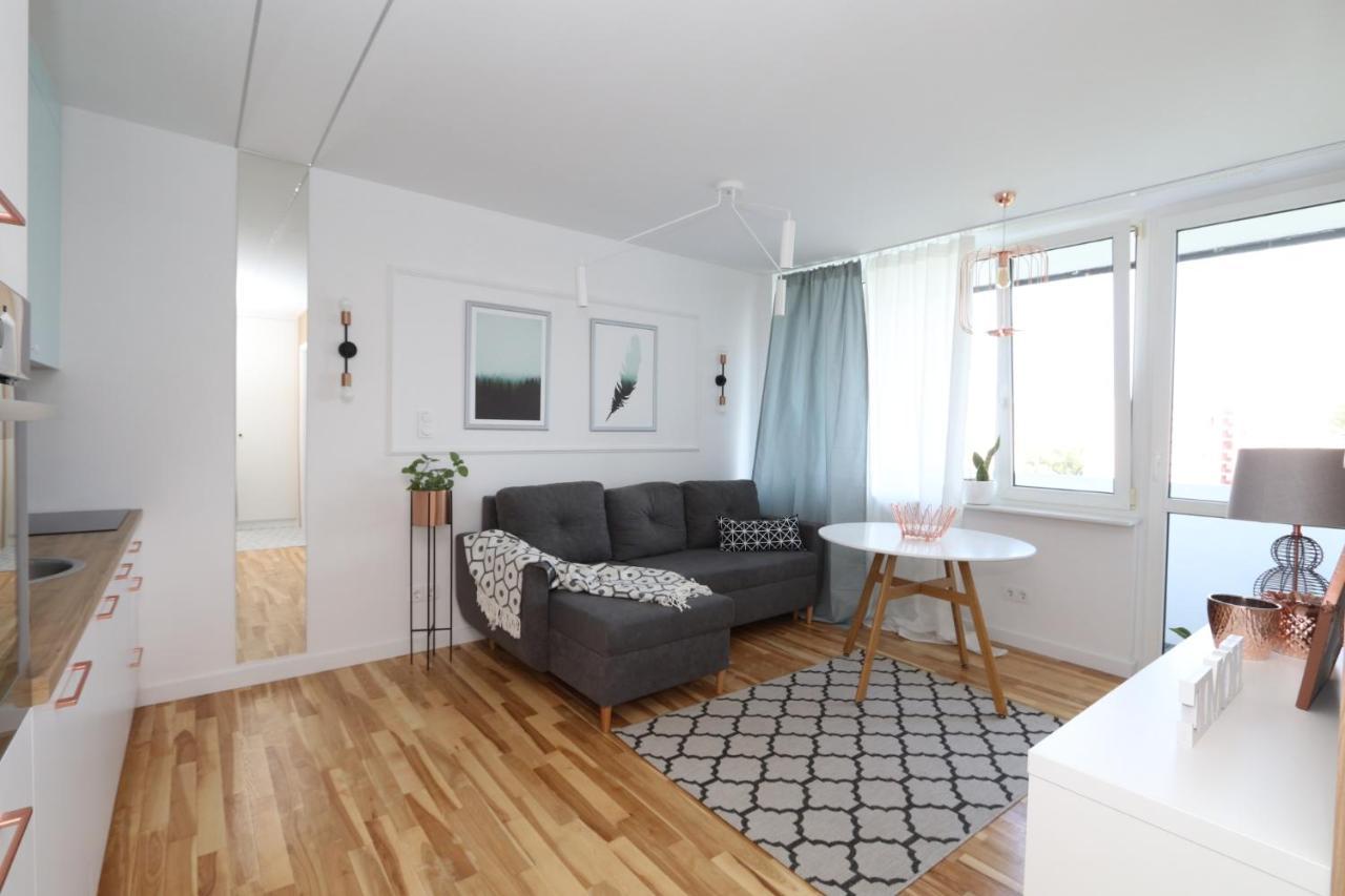Romaszewskiego Zoliborz Bedroom Pokoj Metro Варшава Екстериор снимка